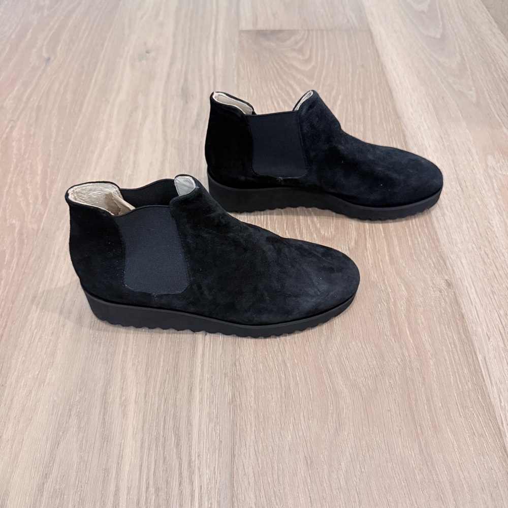 Amalfi Black Suede Chukka Boots - Picture 3 of 6